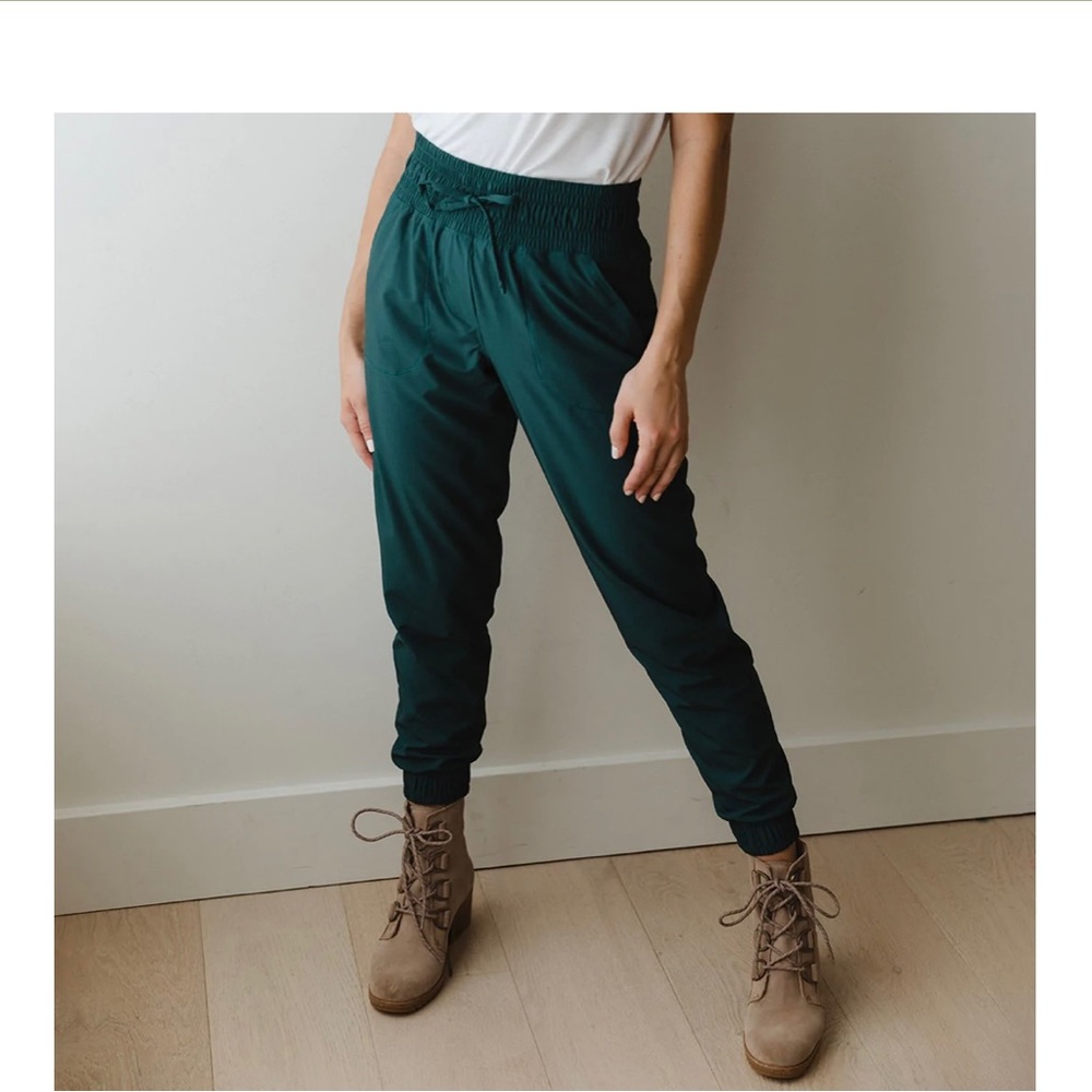 Albion Fit Emerald Destination Joggers, size XXL